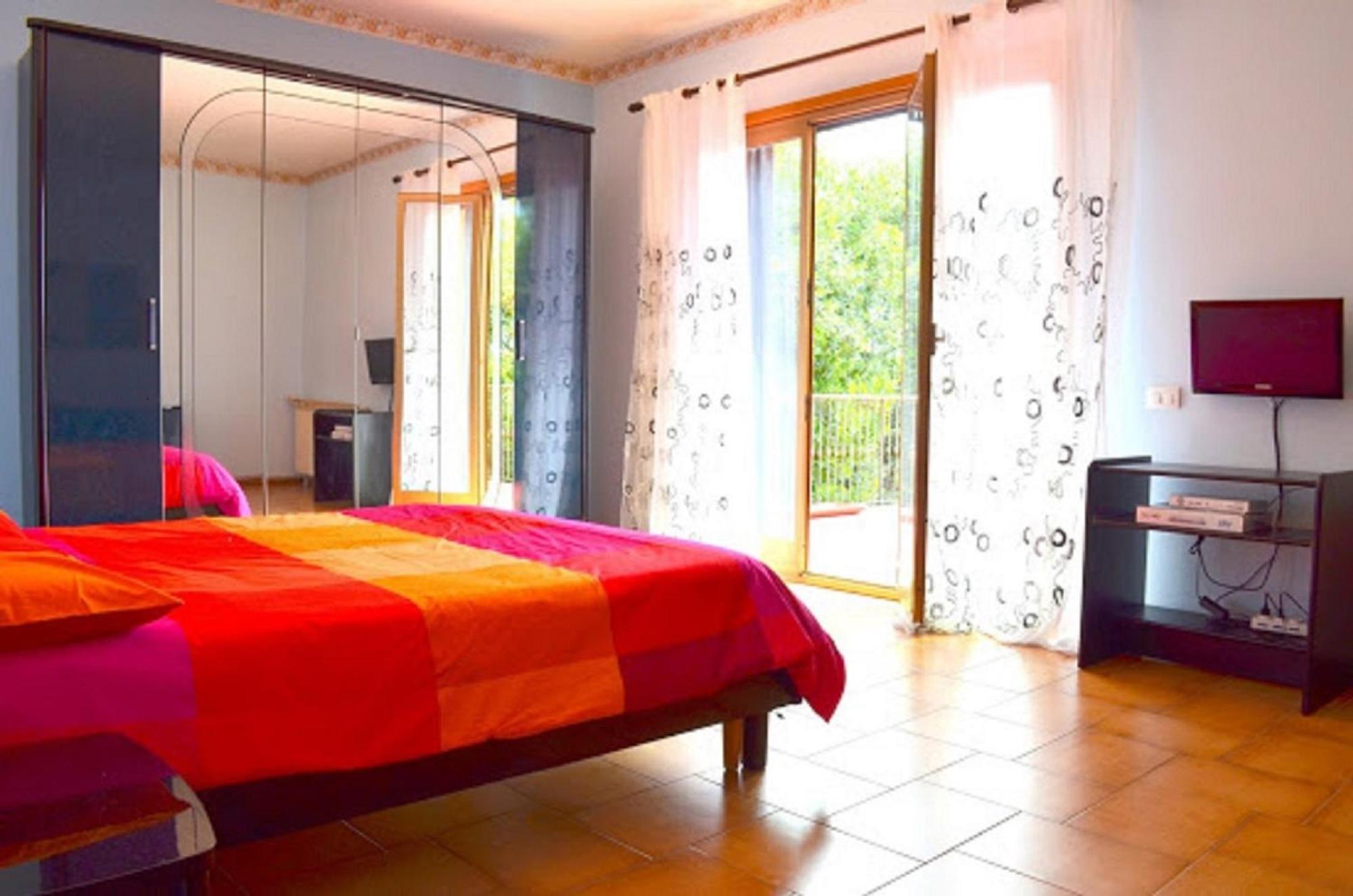 B&B Le Tre Rose Di Maria Педара Экстерьер фото