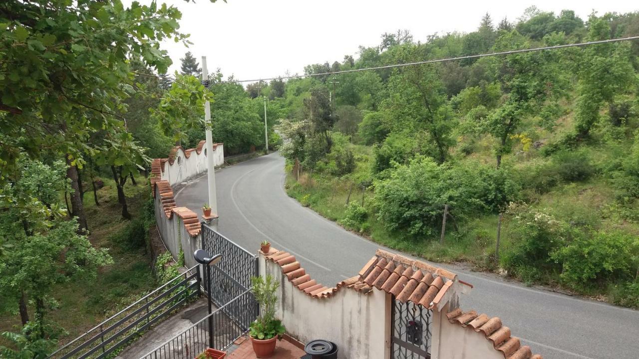 B&B Le Tre Rose Di Maria Педара Экстерьер фото